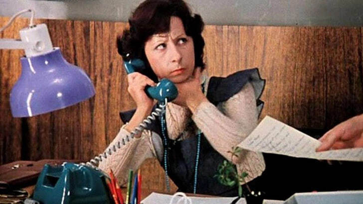 Кадр из кинофильма «Служебный роман» (1977)