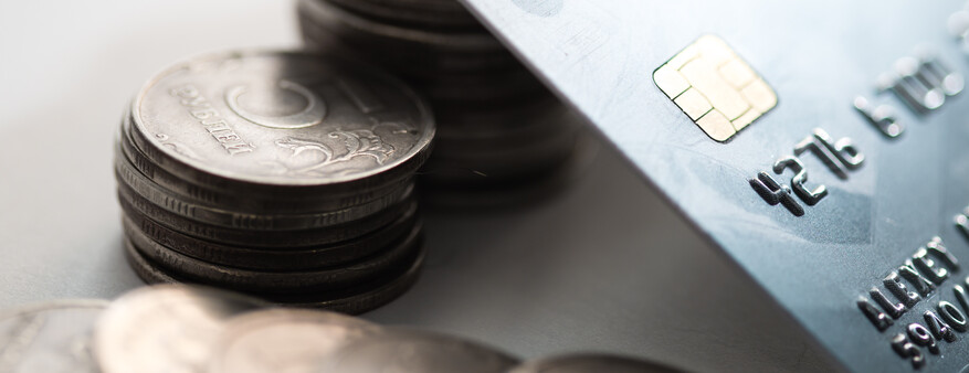 Семьи в ХМАО перед майскими праздниками получат детские пособия досрочно. График