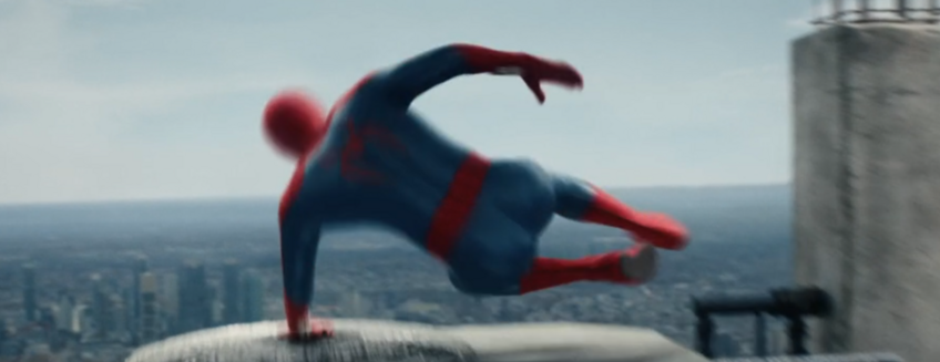 Фанаты Marvel устроили ажиотаж на премьерные сеансы «Человека-паука» в Сургуте