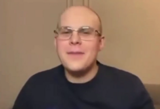 Возьми телефон, детка: лысый Токсис всех достал вирусной песней