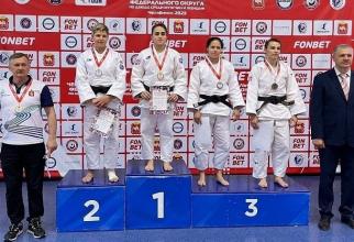 Сургутянка выиграла чемпионат УрФО по дзюдо