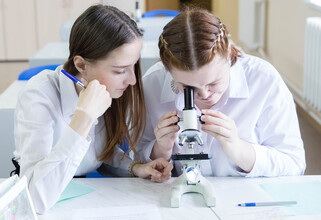 Минздрав утвердил баллы ЕГЭ: что еще нужно знать абитуриентам медвузов для поступления