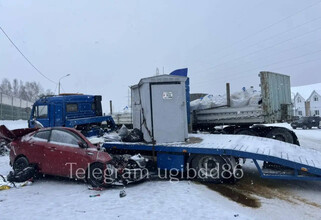 Молодой водитель погиб на «трассе смерти» в ХМАО после массового ДТП