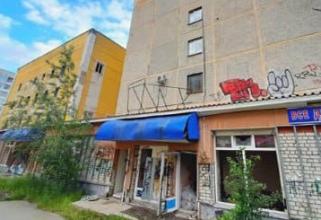 В Сургуте снесли заброшку — прибежище для бездомных