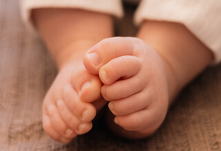 В российском городе родился малыш, удививший маму и врачей