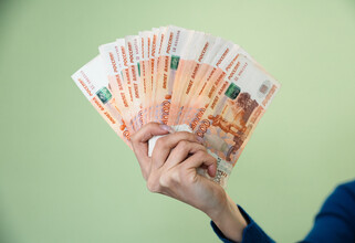 Россияне выбивают через суд более миллиона рублей за концерт Канье Уэста